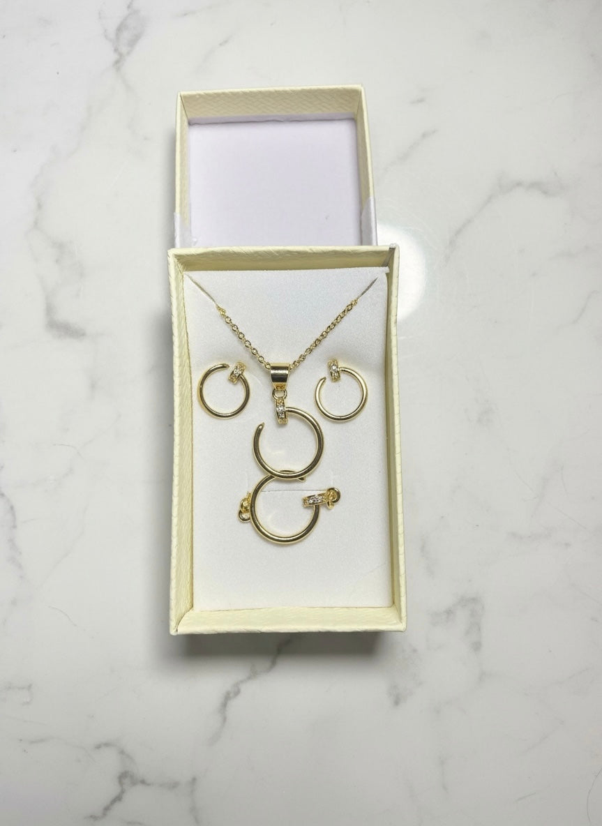 طقم "هالو" الناعم